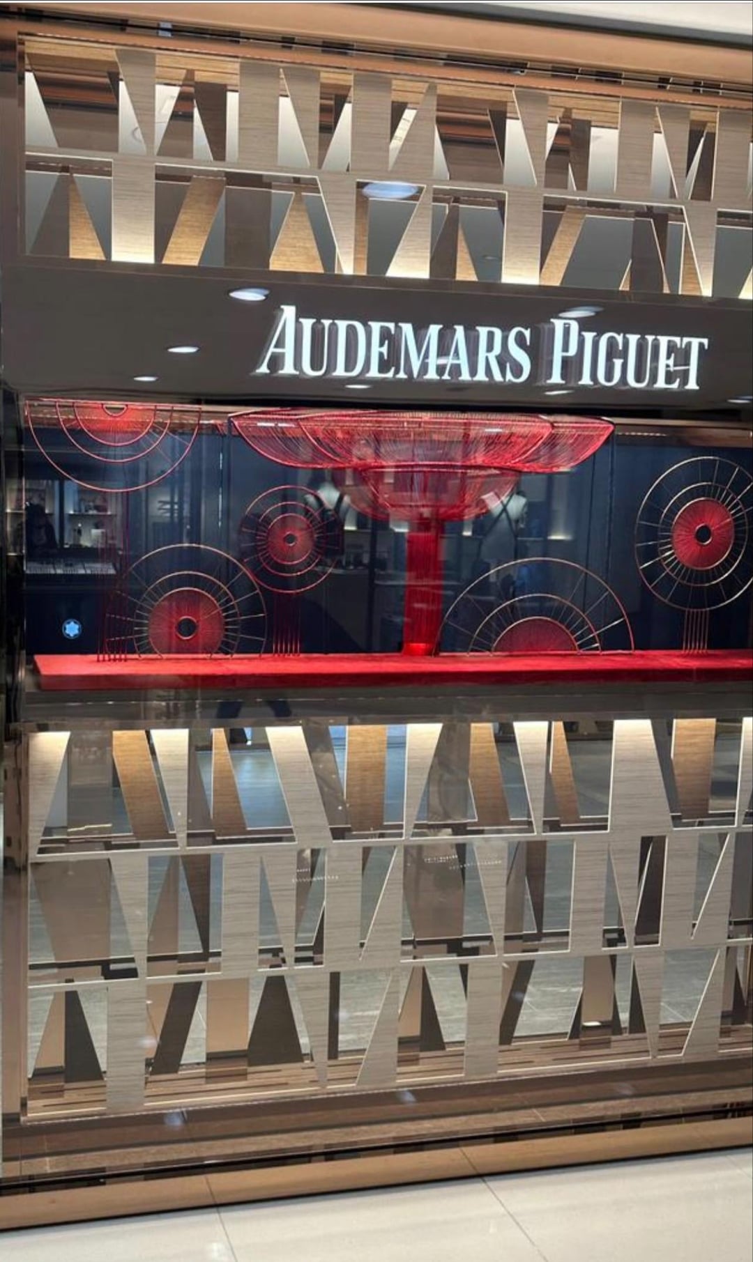 Audemars Piguet Pay Monthly: Reddit Insights on Hong Kong Office Location Change