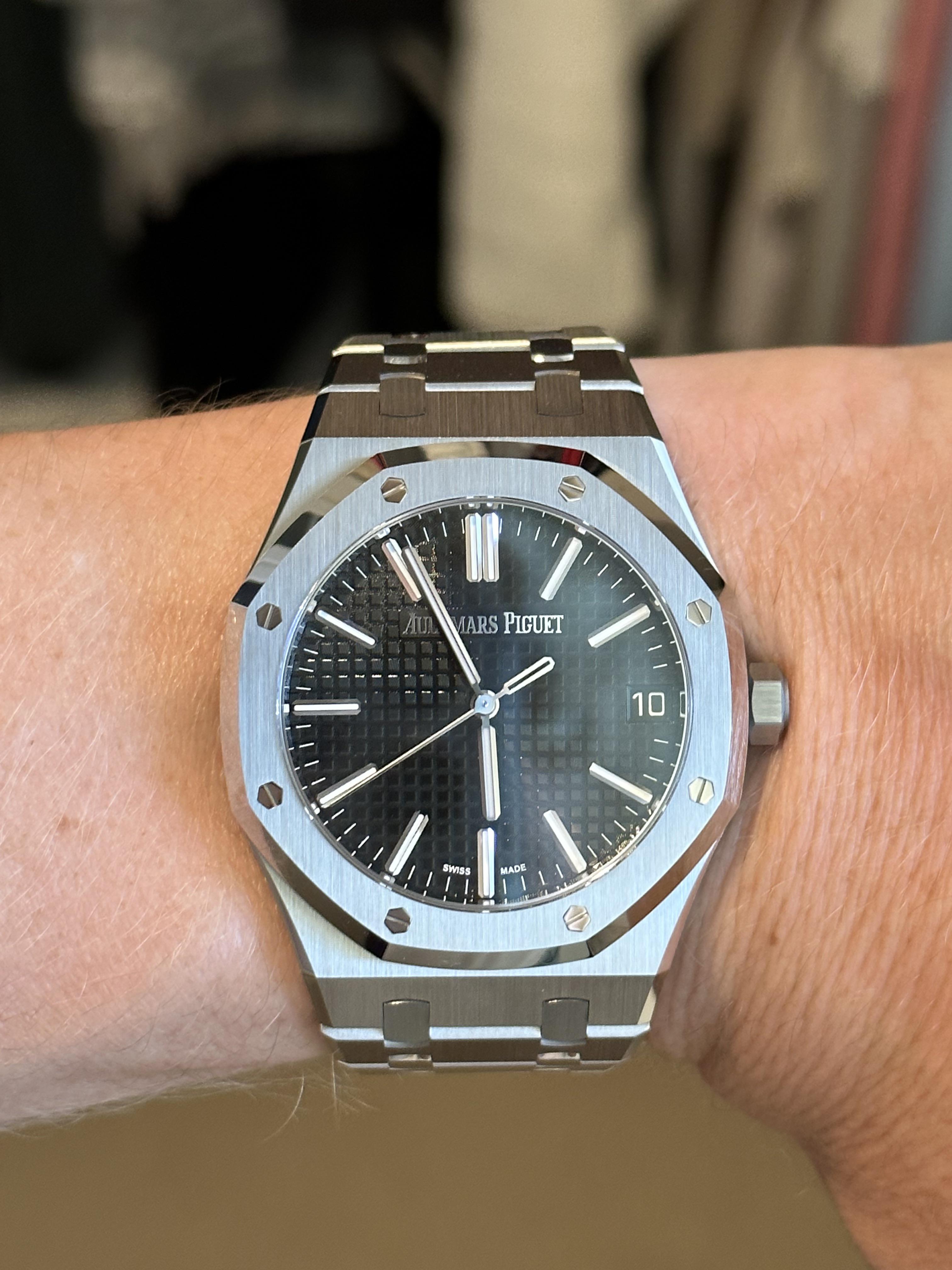 Exploring Audemars Piguet Pay Monthly Options: Reddit & Hong Kong Office Insights