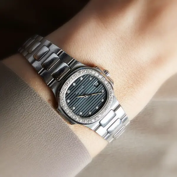 Discover the Ladies Patek Philippe Nautilus: Unmatched Craftsmanship and Style