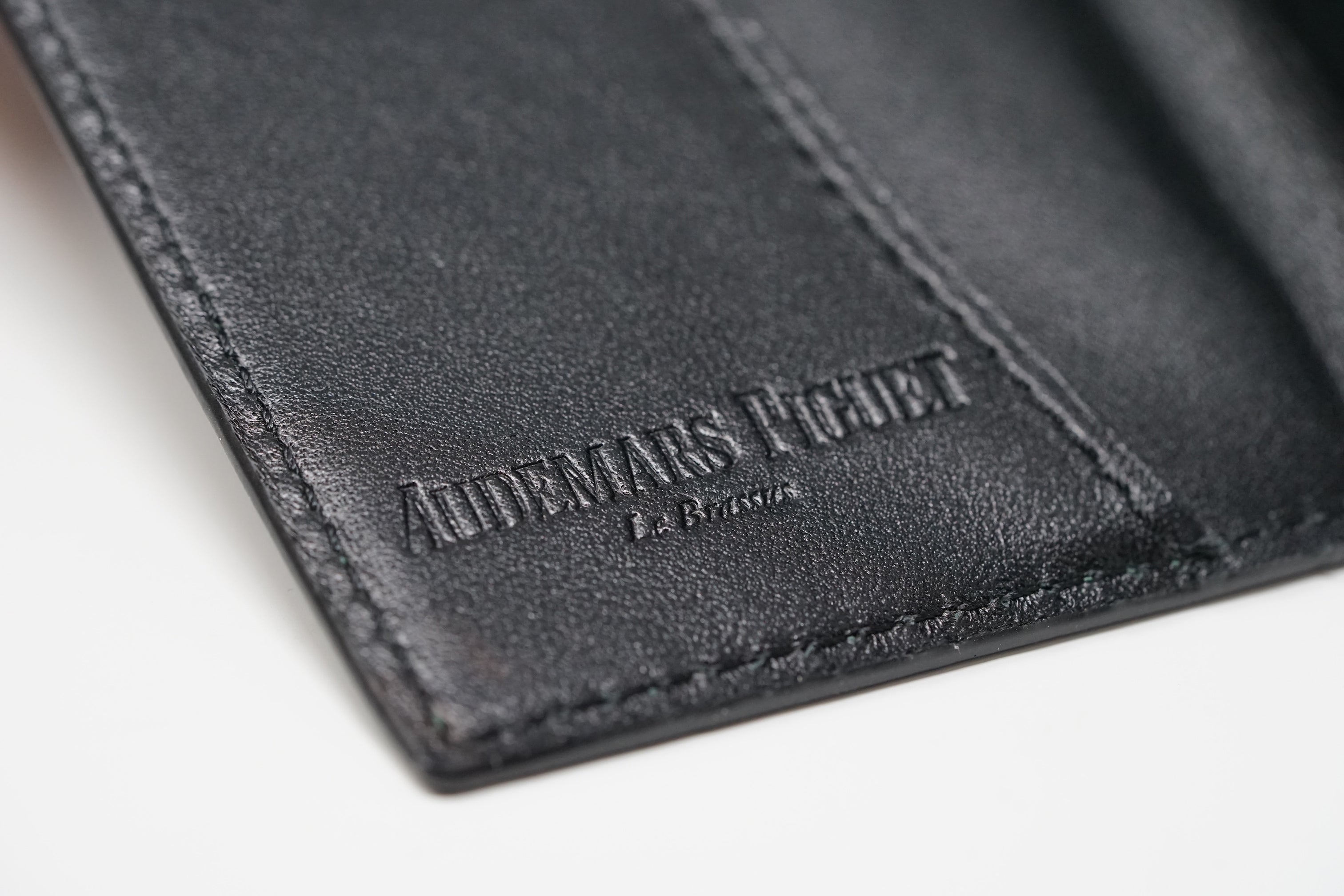 Explore the Best Audemars Piguet Wallets: Premium Leather & Exclusive Designs