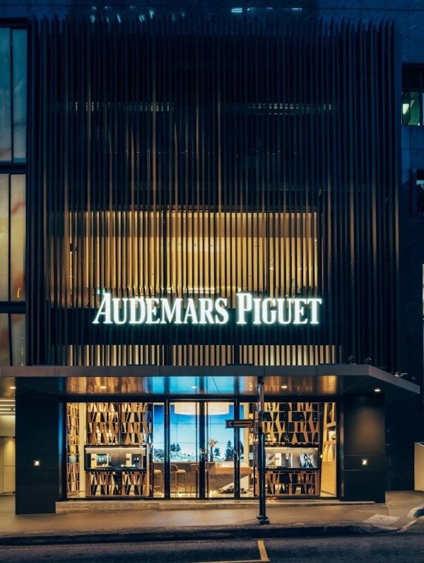 Explore Audemars Piguet Payment Options at Liat Towers Orchard Road, Singapore