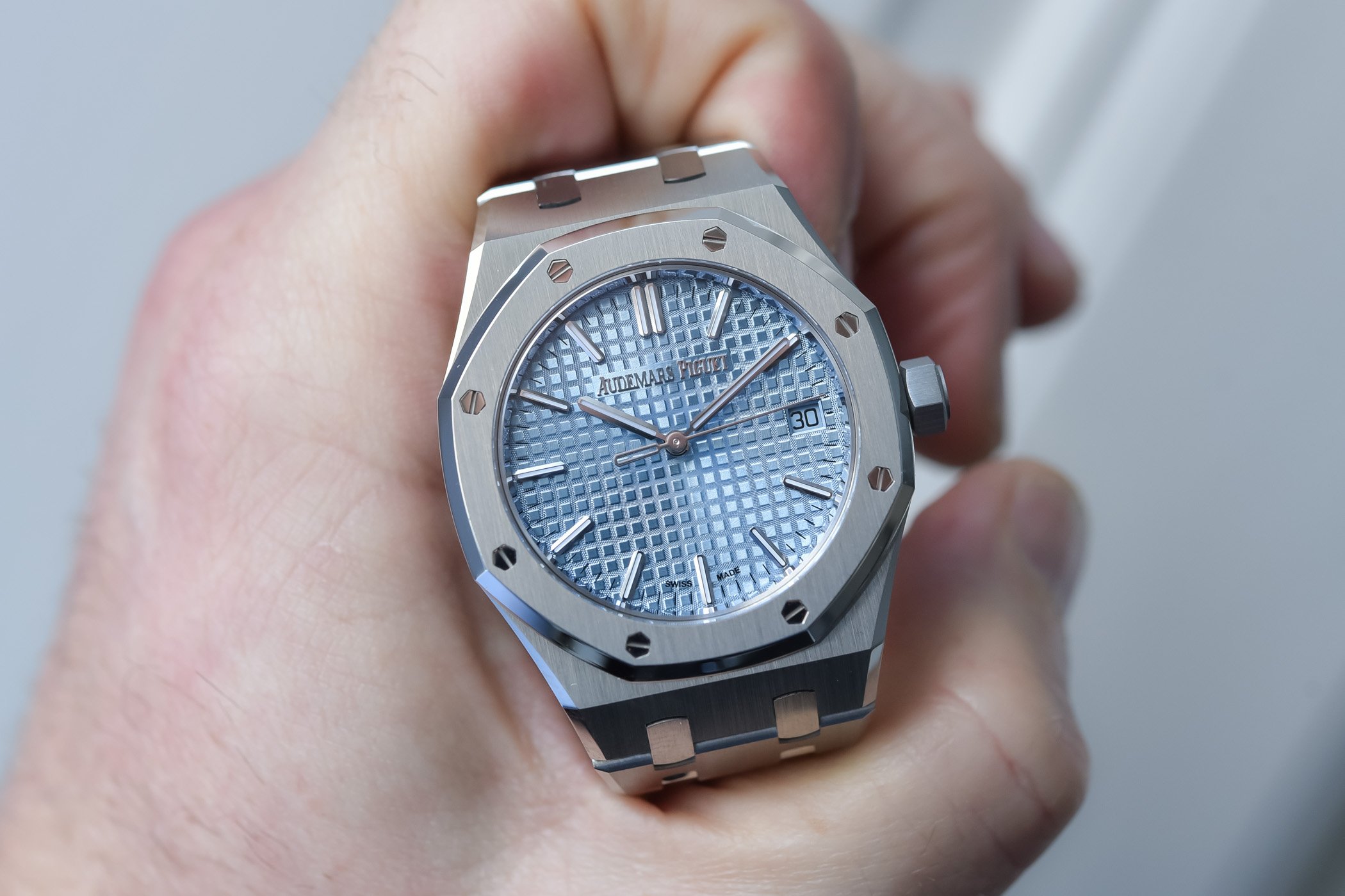 Discover Audemars Piguet Royal Oak Prices in India: Buying Guide & Updates