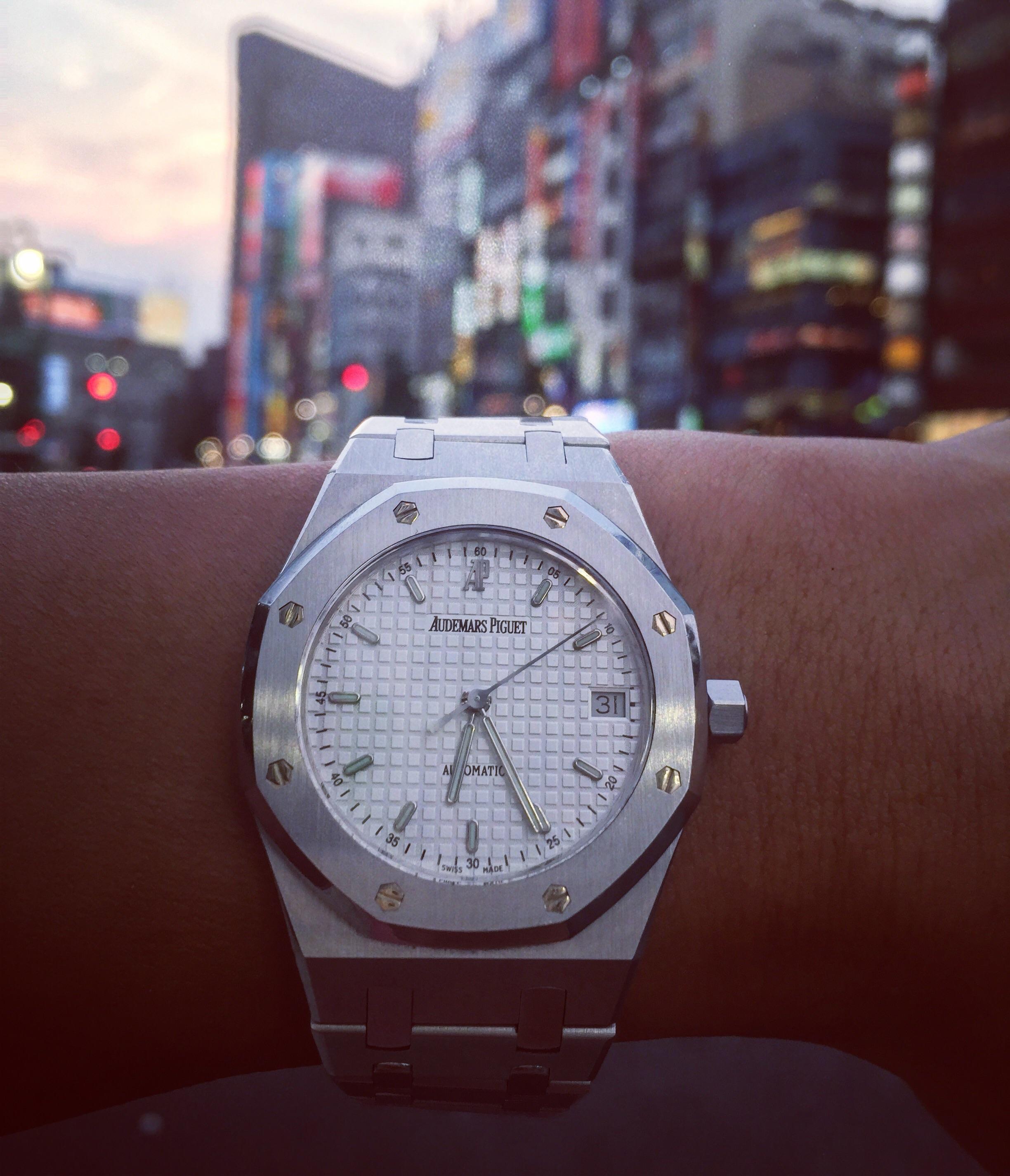 Audemars Piguet Hong Kong Office: Reddit Users Share Pay and Salary Package Details