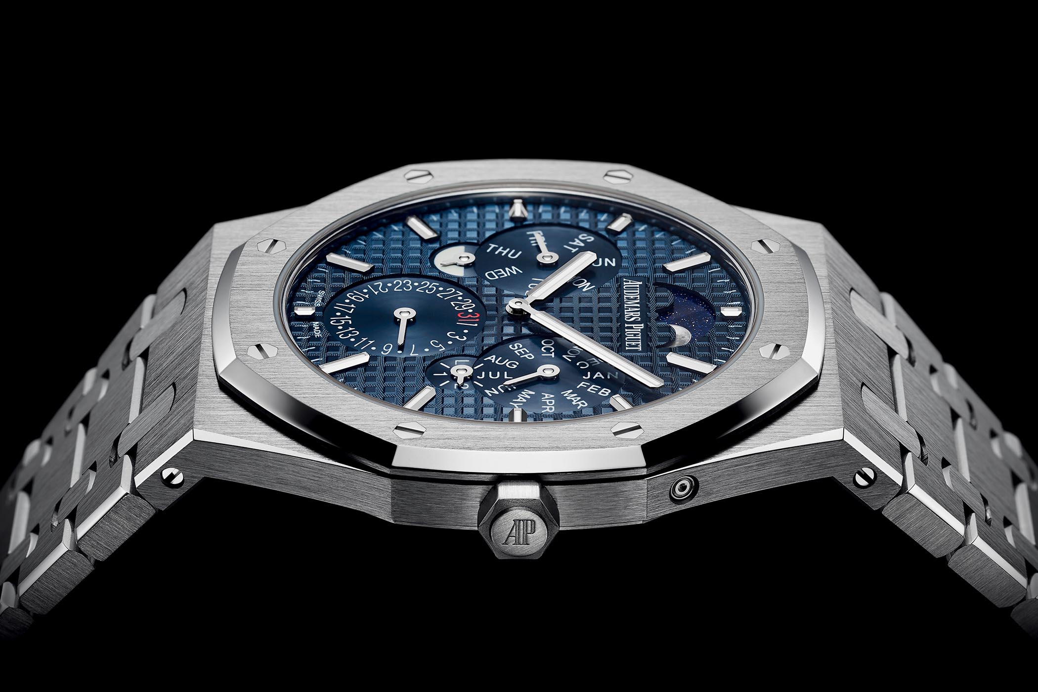 Audemars Piguet Royal Oak Perpetual Calendar Ultra Thin Price: Latest Market Trends