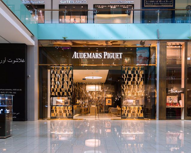 Visit Audemars Piguet Boutique in Mall of the Emirates, Dubai: Stunning Photos Inside